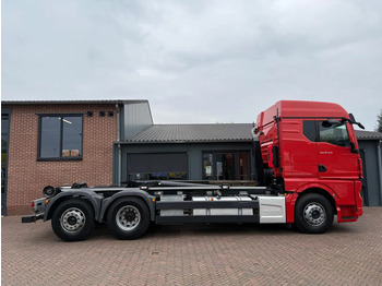 Camión portacontenedore/ Intercambiable MAN TGX 26.470 Haakarm VDL 21.T XLX Bed Fridge Smart Select Only 133.000KM!: foto 4 Camión portacontenedore/ Intercambiable MAN TGX 26.470 Haakarm VDL 21.T XLX Bed Fridge Smart Select Only 133.000KM!: foto 4