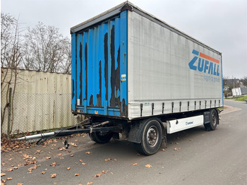 Remolque con toldo KRONE