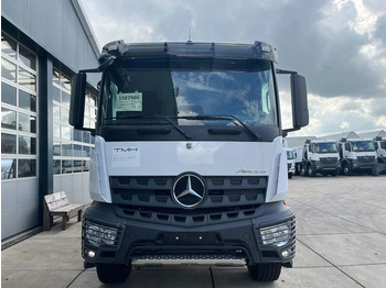 Camión cisterna nuevo Mercedes-Benz Arocs 4040 6x6 Water Tank Truck: foto 5