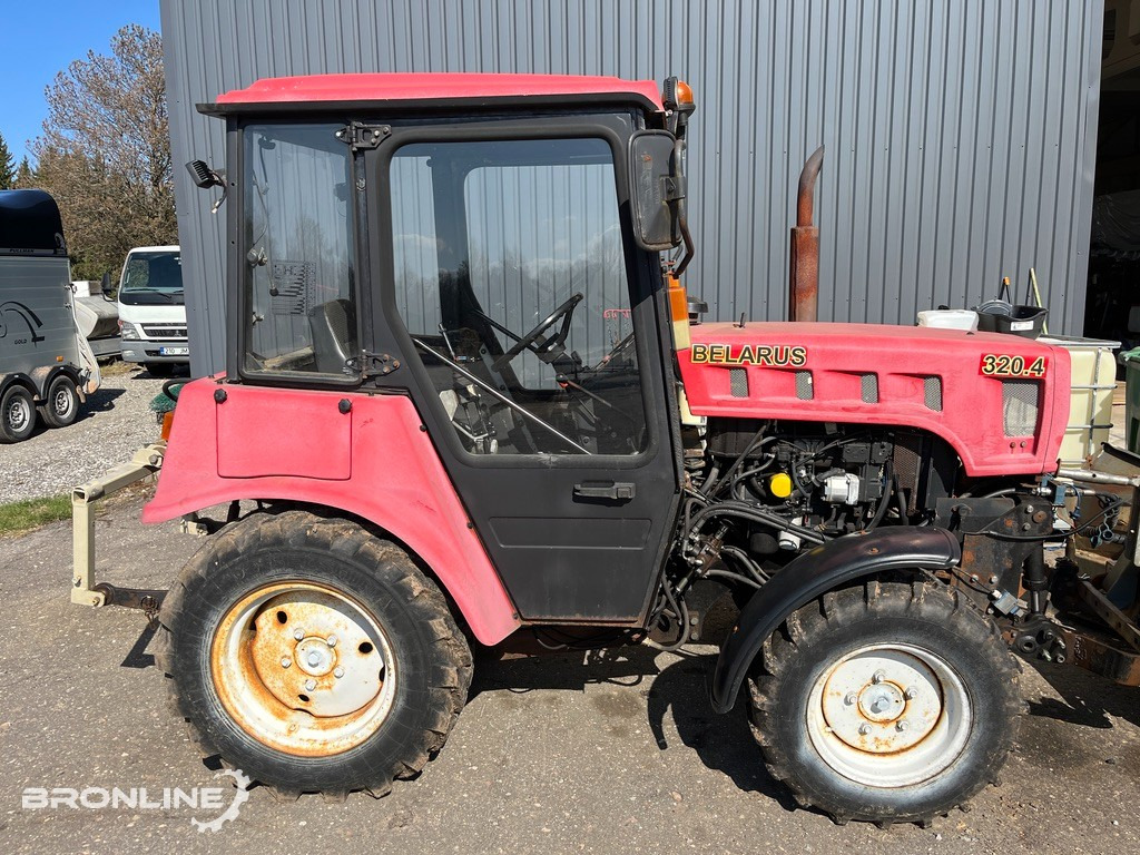 2016 Belarus 320.4 Tractor + Snow plow - Tractor, Cuchilla quitanieves: foto 4 2016 Belarus 320.4 Tractor + Snow plow - Tractor, Cuchilla quitanieves: foto 4