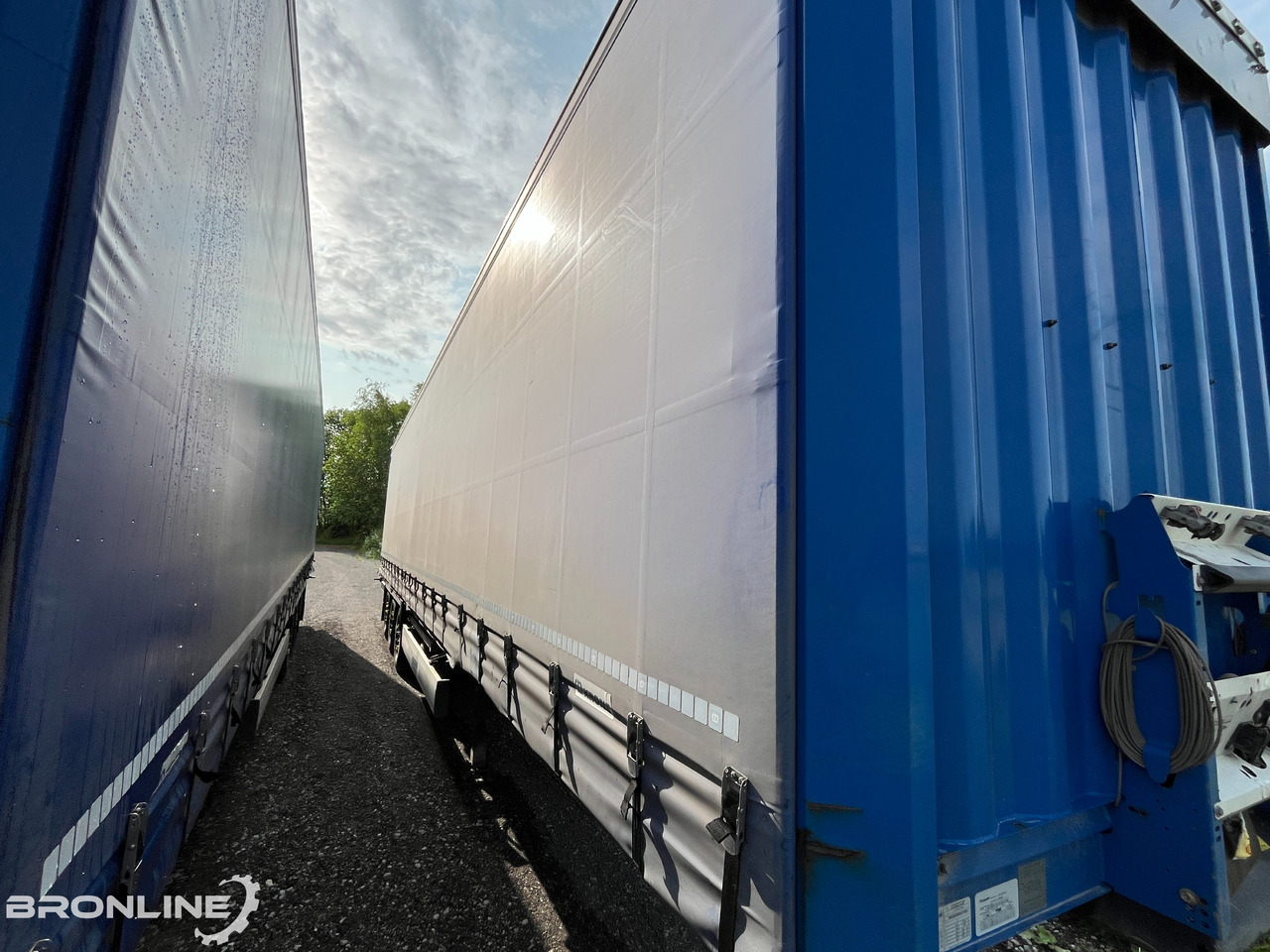 2020 KRONE SDP 27 ELP3-CS EN 12642-XL 43000kg ADR:EX/II - Semirremolque lona: foto 4 2020 KRONE SDP 27 ELP3-CS EN 12642-XL 43000kg ADR:EX/II - Semirremolque lona: foto 4