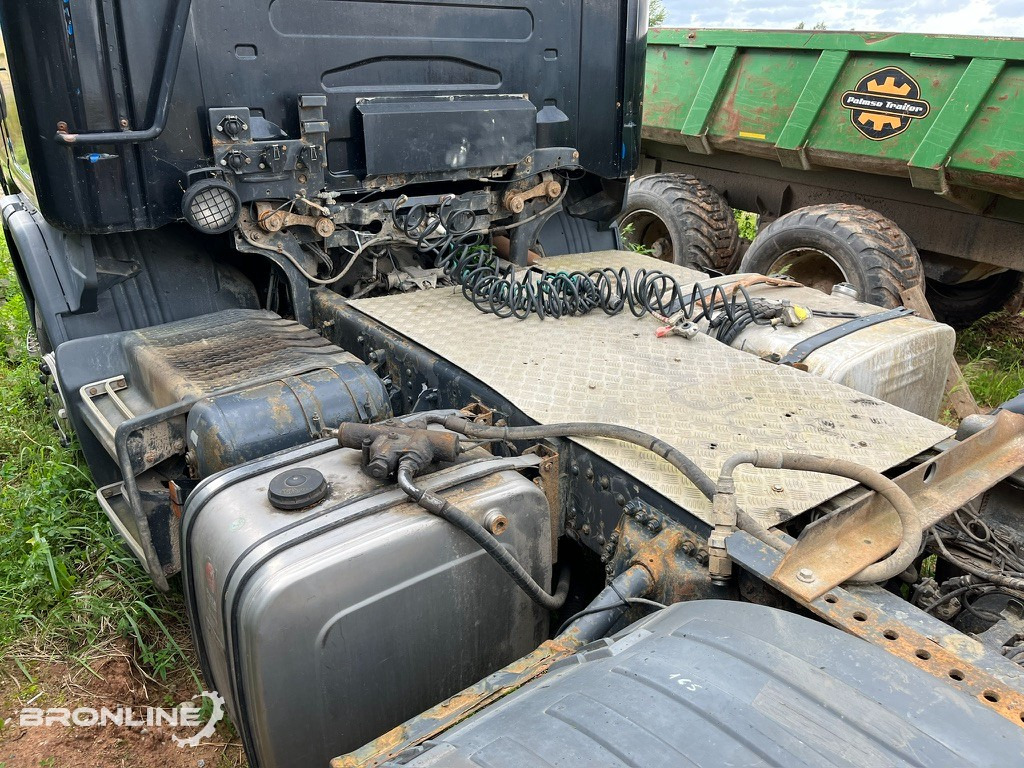2001 SCANIA R124 6x2 Mootoririkkega/Faulty engine - Cabeza tractora: foto 5 2001 SCANIA R124 6x2 Mootoririkkega/Faulty engine - Cabeza tractora: foto 5
