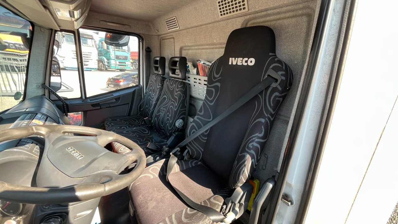 Furgoneta caja cerrada Iveco ML75E18 Blumen Koffer LBW Klimaanlage EEV ML80 Iveco ML75E18 Blumen Koffer LBW Klimaanlage EEV ML80: foto 7 Furgoneta caja cerrada Iveco ML75E18 Blumen Koffer LBW Klimaanlage EEV ML80 Iveco ML75E18 Blumen Koffer LBW Klimaanlage EEV ML80: foto 7