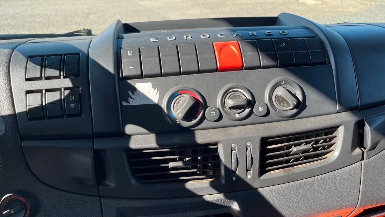 Furgoneta caja cerrada Iveco ML75E18 Blumen Koffer LBW Klimaanlage EEV ML80 Iveco ML75E18 Blumen Koffer LBW Klimaanlage EEV ML80: foto 9 Furgoneta caja cerrada Iveco ML75E18 Blumen Koffer LBW Klimaanlage EEV ML80 Iveco ML75E18 Blumen Koffer LBW Klimaanlage EEV ML80: foto 9