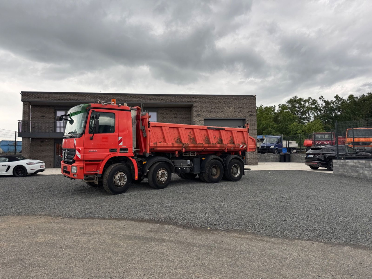 Mercedes-Benz Actros 3244 Dreiseitenkipper Meiller Bordm 8x4 - Camión volquete: foto 1 Mercedes-Benz Actros 3244 Dreiseitenkipper Meiller Bordm 8x4 - Camión volquete: foto 1