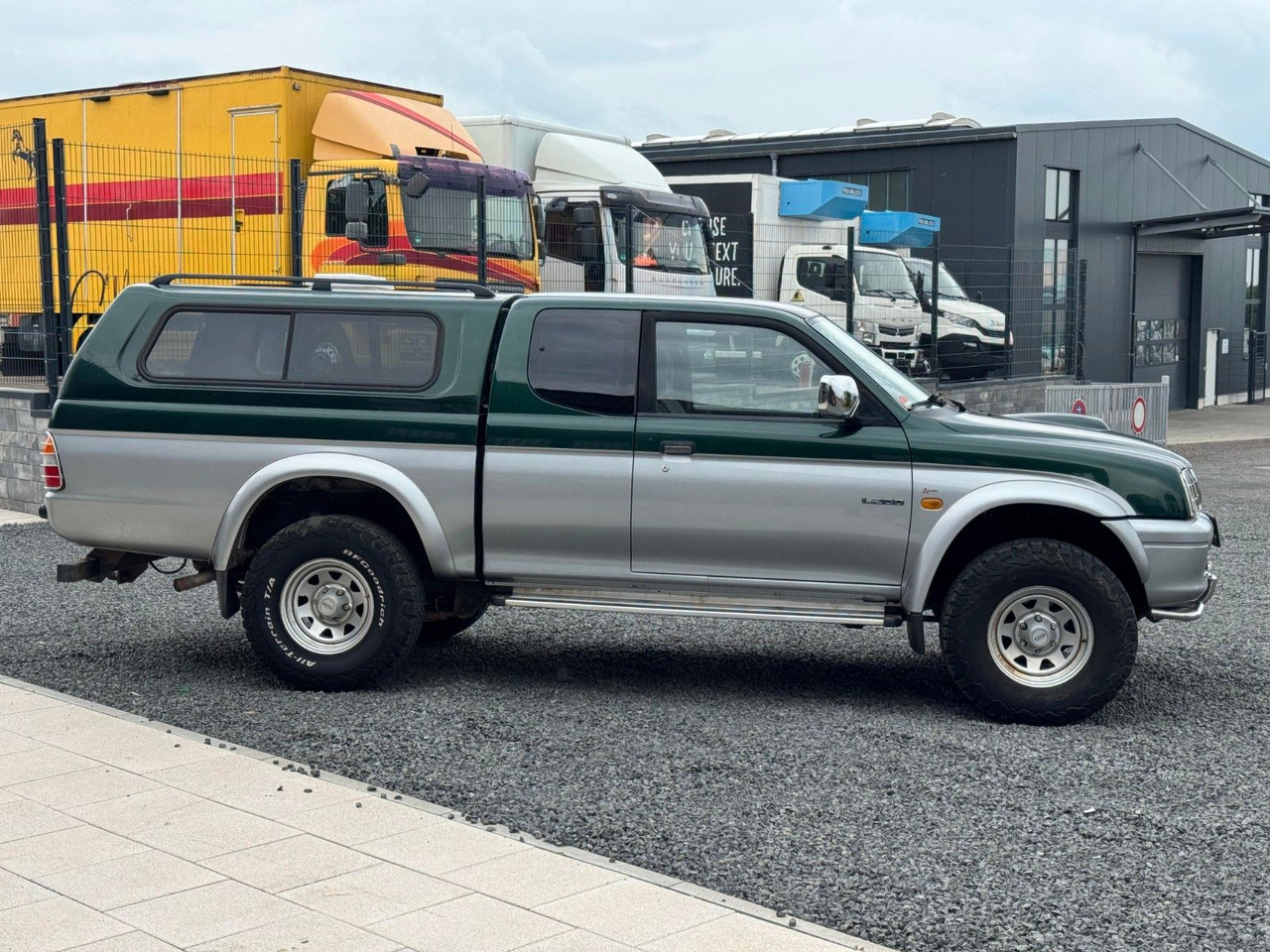 Mitsubishi L200 Klima - SUV/ Todoterreno: foto 5 Mitsubishi L200 Klima - SUV/ Todoterreno: foto 5