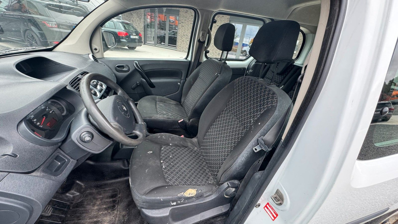 Coche Renault Kangoo Mehrzweckfahrzeug 1.6 Benzin: foto 8 Coche Renault Kangoo Mehrzweckfahrzeug 1.6 Benzin: foto 8