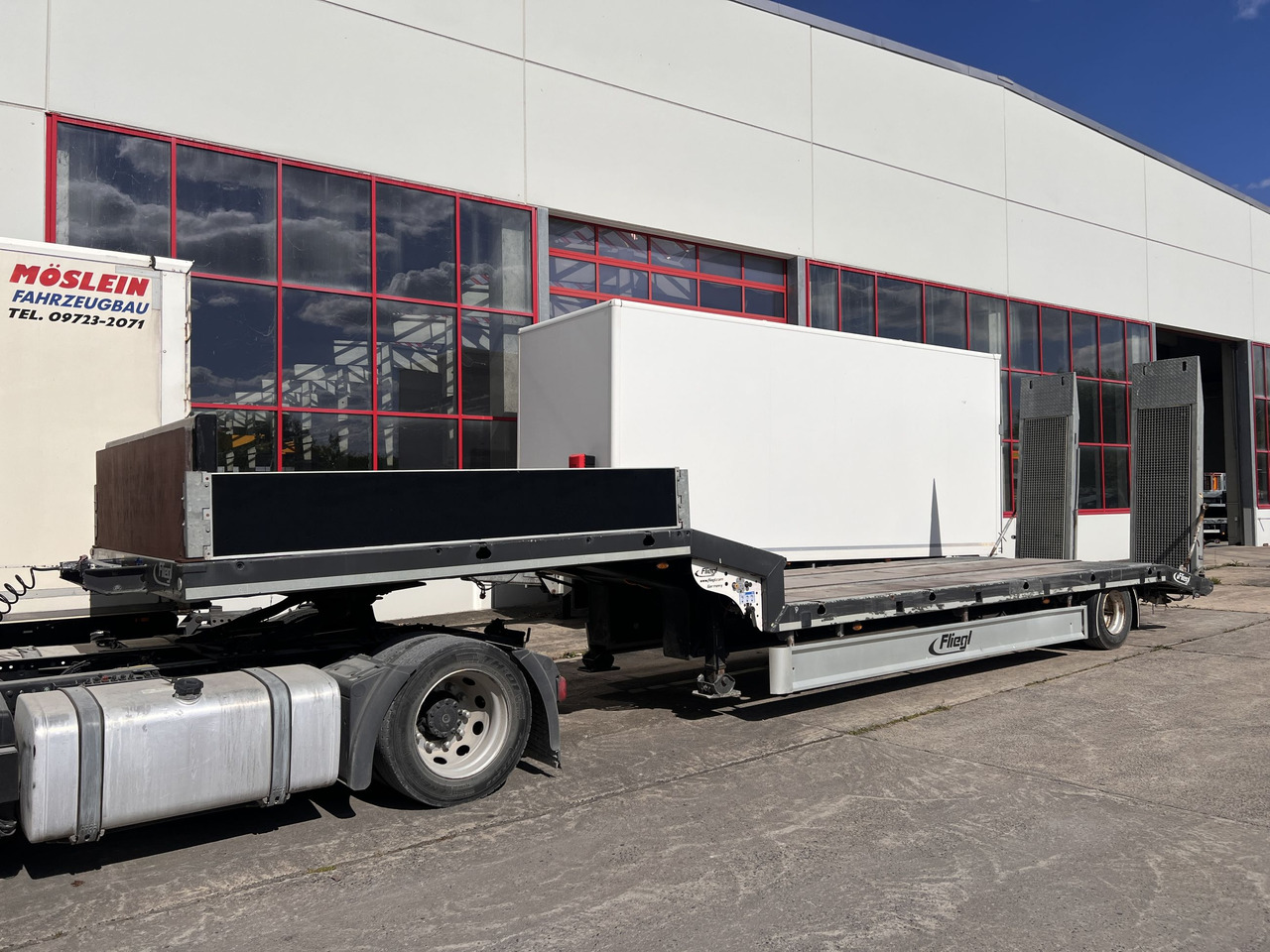 Fliegl SES210  1 Achs Satteltieflader - Semirremolque góndola rebajadas: foto 3 Fliegl SES210  1 Achs Satteltieflader - Semirremolque góndola rebajadas: foto 3