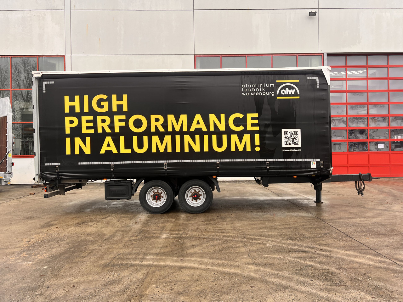 Fliegl TPS135 13,5 t Tandemplanenanhänger, neuwertig - Remolque con toldo: foto 5 Fliegl TPS135 13,5 t Tandemplanenanhänger, neuwertig - Remolque con toldo: foto 5