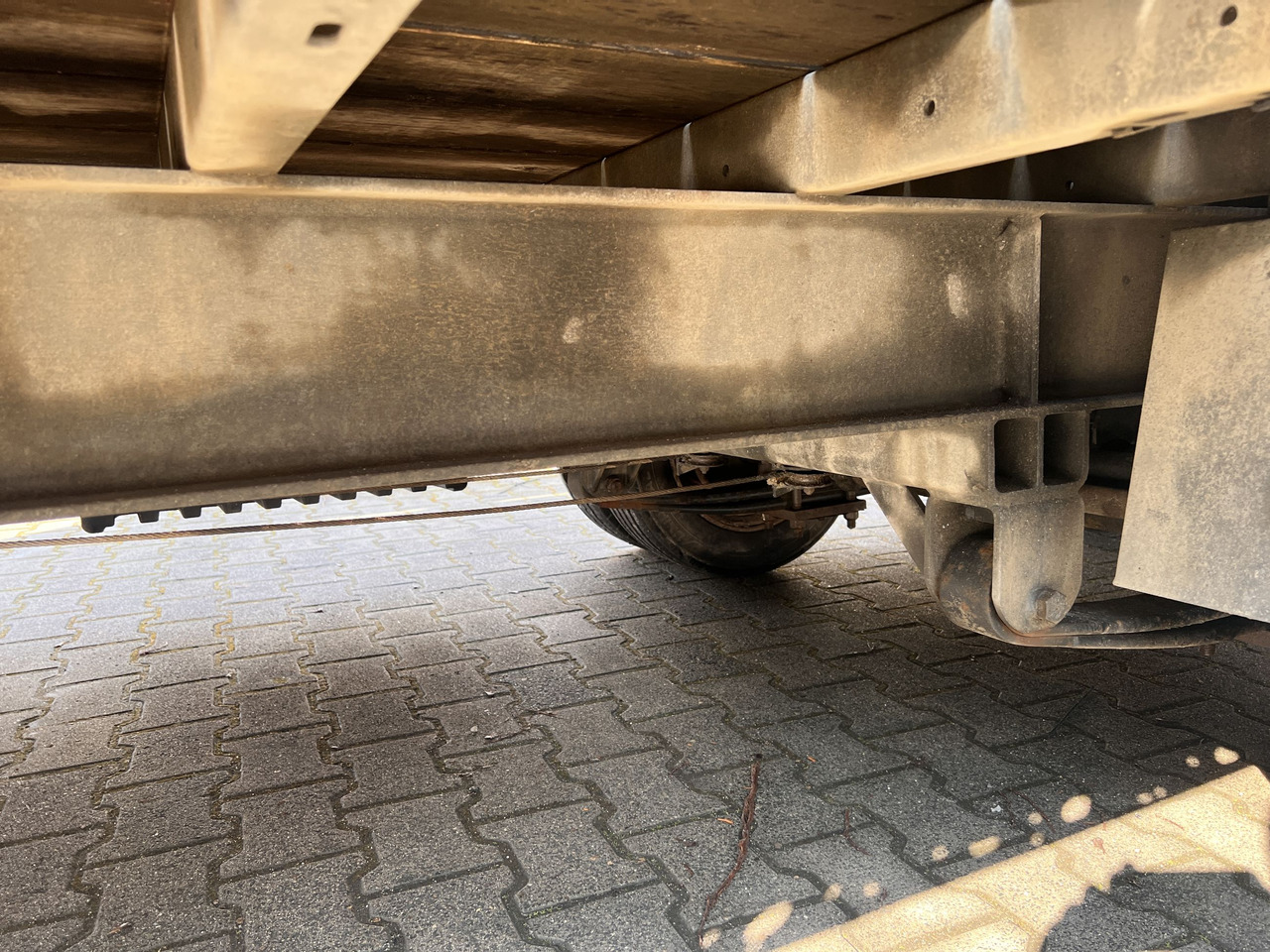 Leasing de Humbaur HBTZ 137224 14,4 t Tandem- Pritschenanhänger- Tieflader Humbaur HBTZ 137224 14,4 t Tandem- Pritschenanhänger- Tieflader: foto 8 Leasing de Humbaur HBTZ 137224 14,4 t Tandem- Pritschenanhänger- Tieflader Humbaur HBTZ 137224 14,4 t Tandem- Pritschenanhänger- Tieflader: foto 8