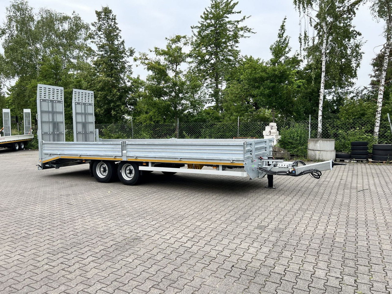 Möslein Neuer Tandemtieflader, 7,28 m Ladefläche, breit - Remolque góndola rebajadas: foto 4 Möslein Neuer Tandemtieflader, 7,28 m Ladefläche, breit - Remolque góndola rebajadas: foto 4