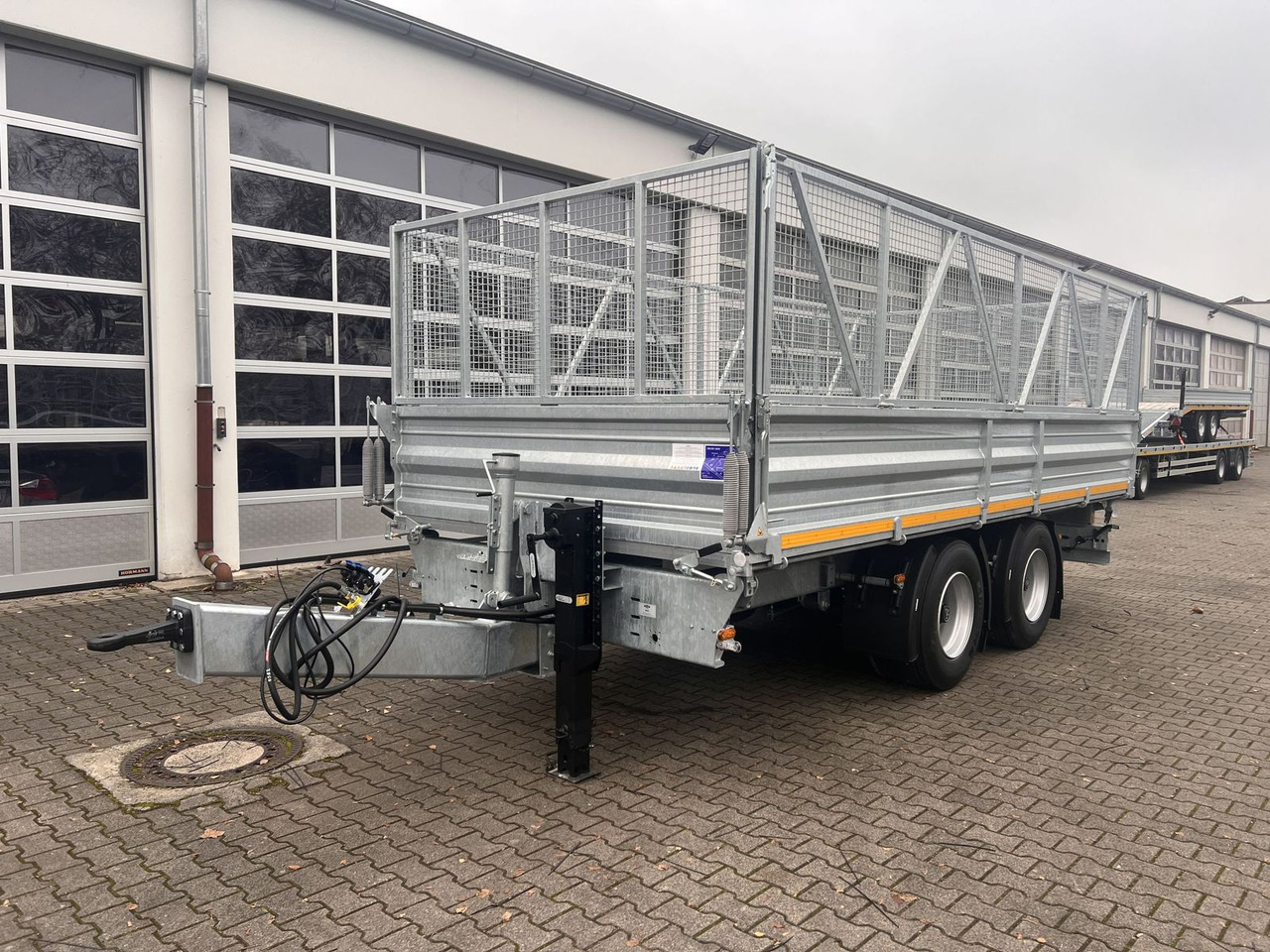 Möslein neuer 19 t Tandemkipper TiefladerGitteraufsatz - Remolque volquete: foto 4 Möslein neuer 19 t Tandemkipper TiefladerGitteraufsatz - Remolque volquete: foto 4