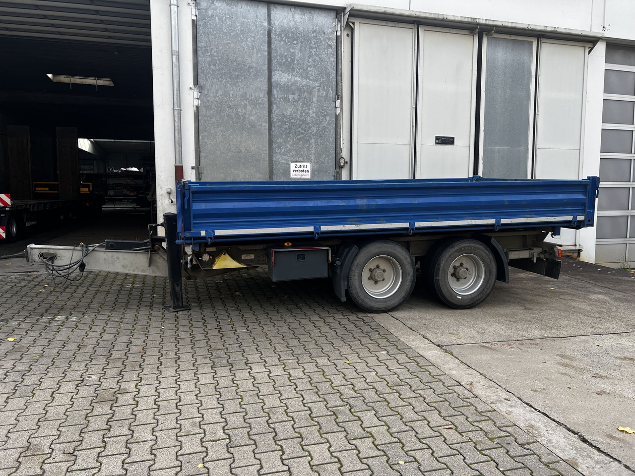 Müller Mitteltal TA-2  14,4 t Tandemkipper, Breitbereifung - Remolque volquete: foto 1 Müller Mitteltal TA-2  14,4 t Tandemkipper, Breitbereifung - Remolque volquete: foto 1