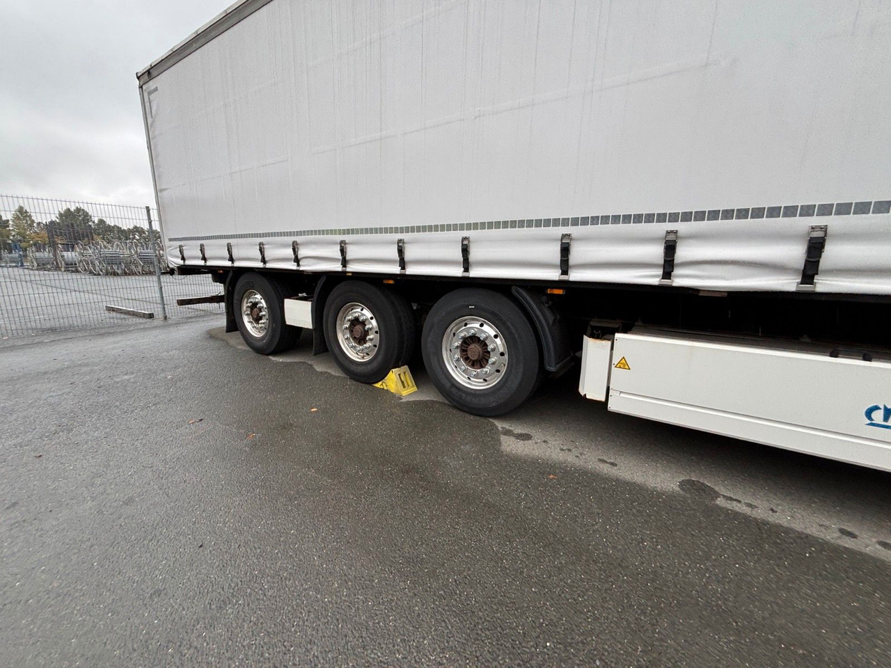 Krone SD Plane Mitnahmestapler Nachlaufachse - Semirremolque lona: foto 3 Krone SD Plane Mitnahmestapler Nachlaufachse - Semirremolque lona: foto 3