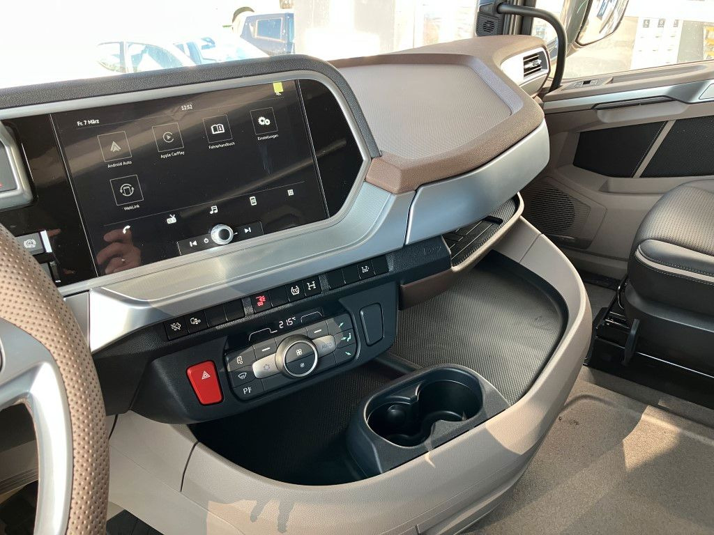 Cabeza tractora nuevo DAF XG+ 530 FT Edition Black DAF XG+ 530 FT: foto 9