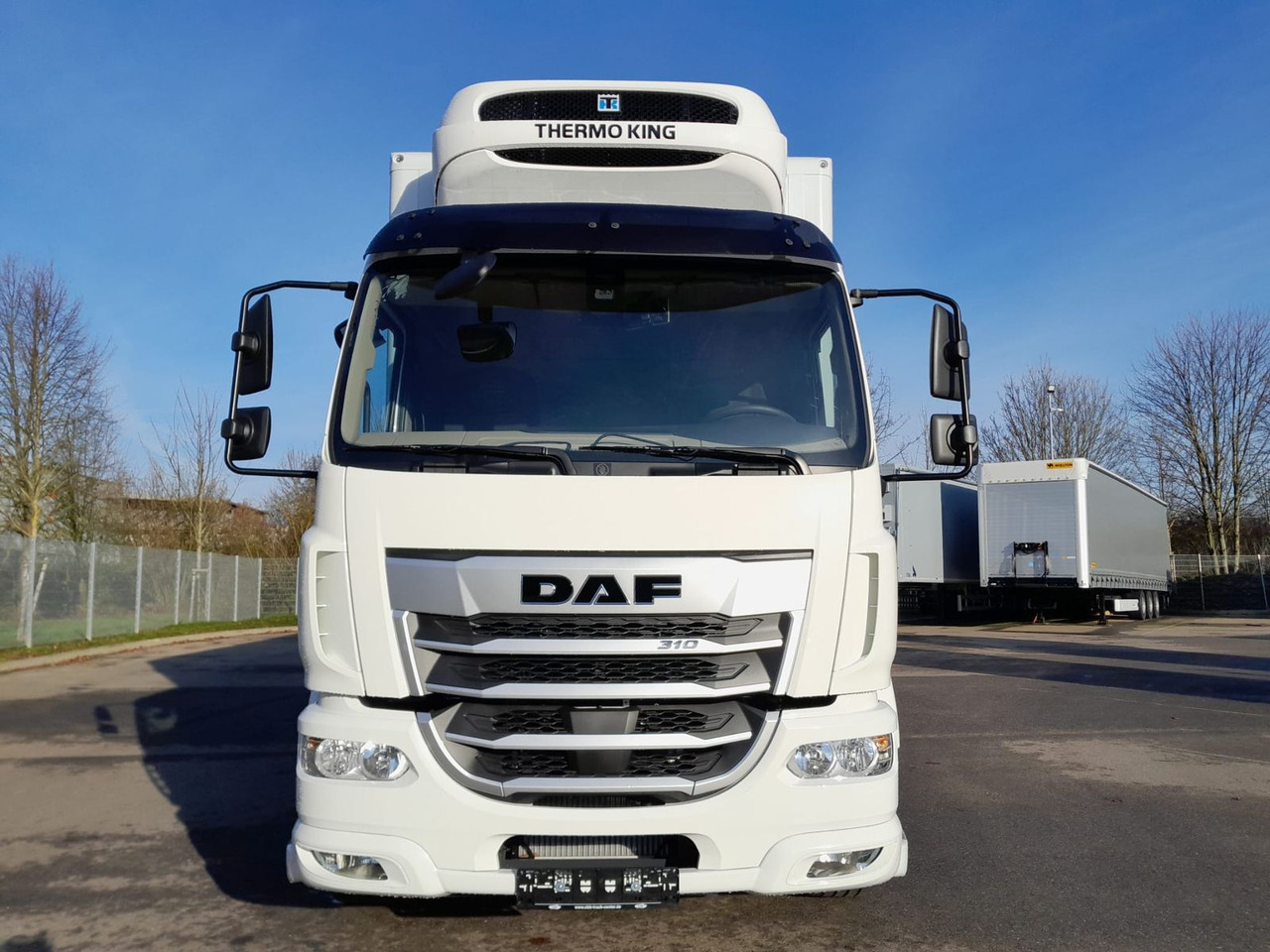 DAF FA XB 310 18t Kress Kühlaufbau - Camión frigorífico: foto 3 DAF FA XB 310 18t Kress Kühlaufbau - Camión frigorífico: foto 3
