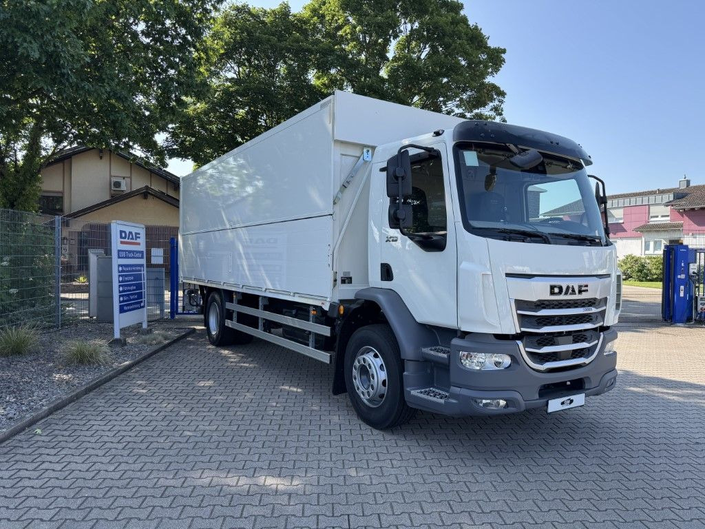 DAF XB 310 FA 18t Getränkeaufbau DAF XB 310 FA 18t Getränkeaufbau - Camión transporte de bebidas: foto 2 DAF XB 310 FA 18t Getränkeaufbau DAF XB 310 FA 18t Getränkeaufbau - Camión transporte de bebidas: foto 2