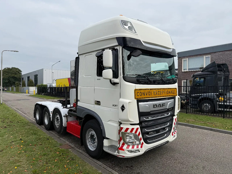 DAF XF 530 FTM 8X4 handgeschakeld 8-2018 retarder - Cabeza tractora: foto 2 DAF XF 530 FTM 8X4 handgeschakeld 8-2018 retarder - Cabeza tractora: foto 2
