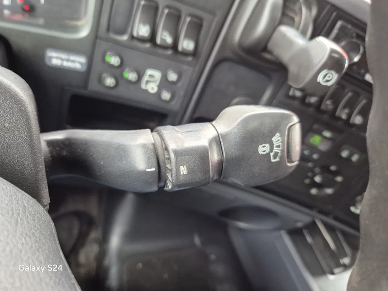 Cabeza tractora Scania R500 V8 euro 5 retarder 2009: foto 13