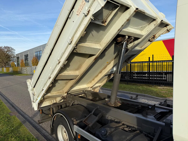 Camión volquete Renault Midlum 180 Doka crewcab 7 seats ex government: foto 20 Camión volquete Renault Midlum 180 Doka crewcab 7 seats ex government: foto 20