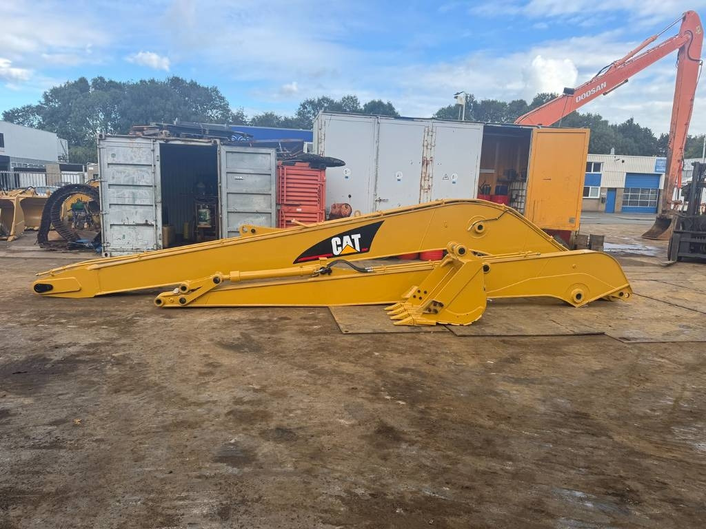 CAT 320 D L LONG REACH BOOM 15M UNUSED - Excavadora: foto 1 CAT 320 D L LONG REACH BOOM 15M UNUSED - Excavadora: foto 1