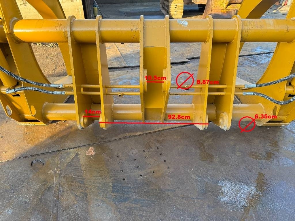 CAT 966 log forks clamp - Pinza de manipulación para Maquinaria forestal: foto 5 CAT 966 log forks clamp - Pinza de manipulación para Maquinaria forestal: foto 5
