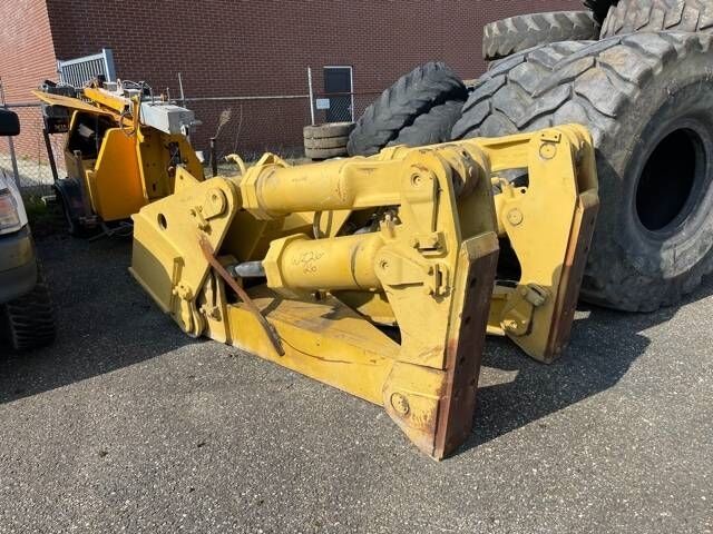 CAT D 8 R Ripper CAT D 8 R Ripper - Escarificador para Maquinaria de construcción: foto 1 CAT D 8 R Ripper CAT D 8 R Ripper - Escarificador para Maquinaria de construcción: foto 1