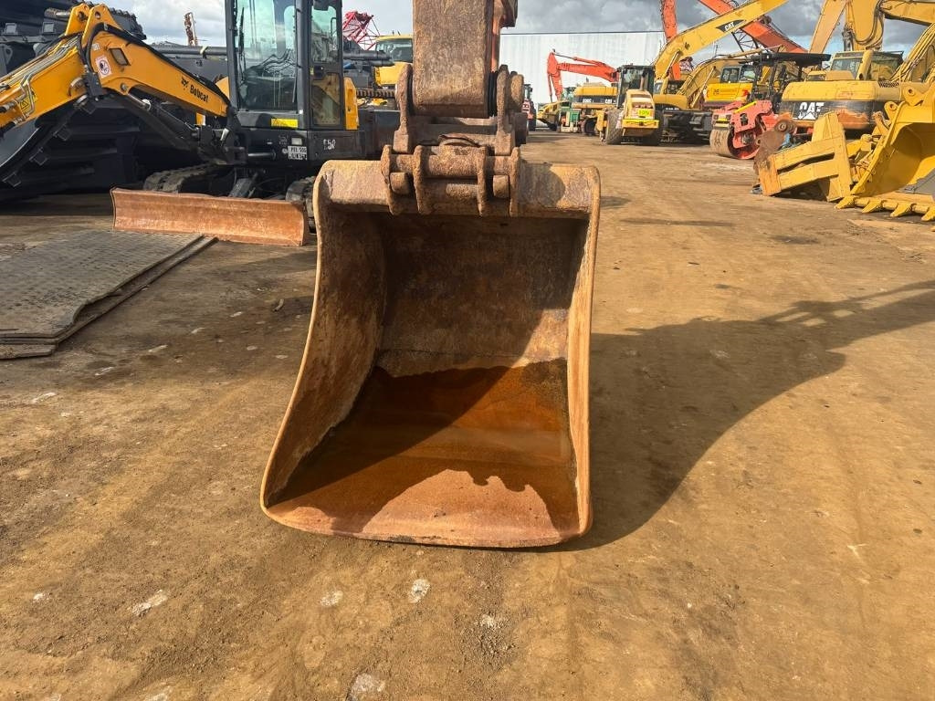 Excavadora Doosan DX 300 LC ( 4.690 original hours 18M long reach ): foto 11 Excavadora Doosan DX 300 LC ( 4.690 original hours 18M long reach ): foto 11