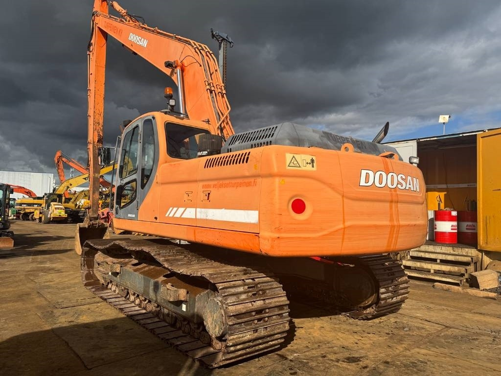 Doosan DX 300 LC ( 4.690 original hours 18M long reach ) - Excavadora: foto 3 Doosan DX 300 LC ( 4.690 original hours 18M long reach ) - Excavadora: foto 3