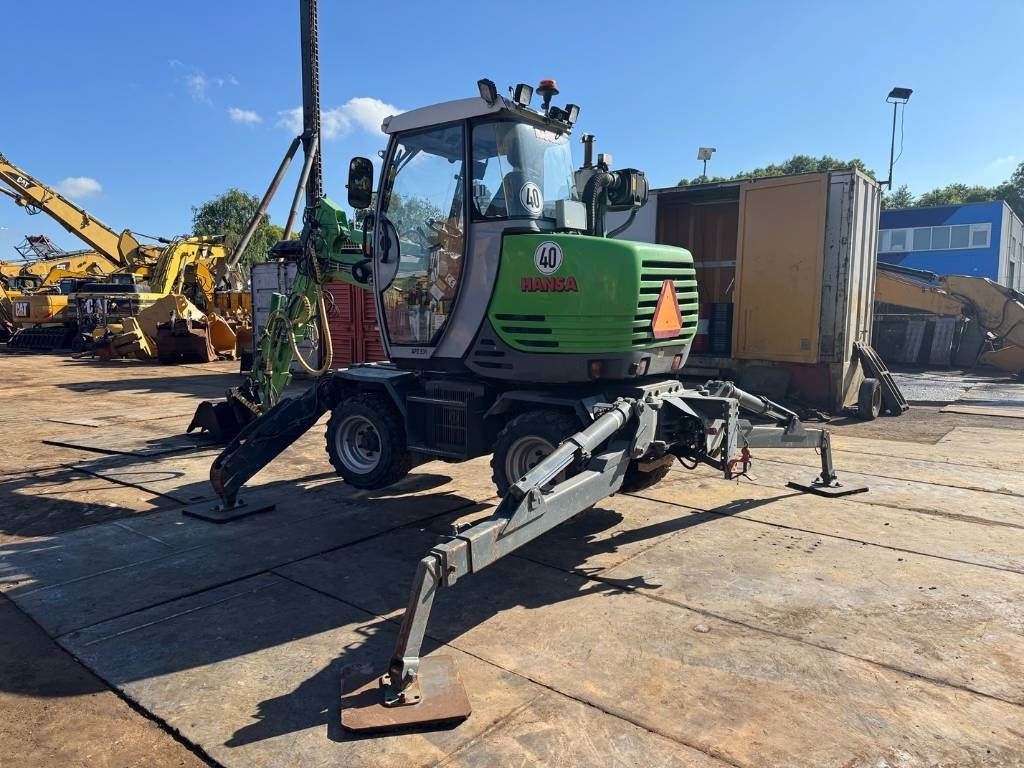 Hansa APZ 531 ( 40 KMH ) - Excavadora de ruedas: foto 3 Hansa APZ 531 ( 40 KMH ) - Excavadora de ruedas: foto 3