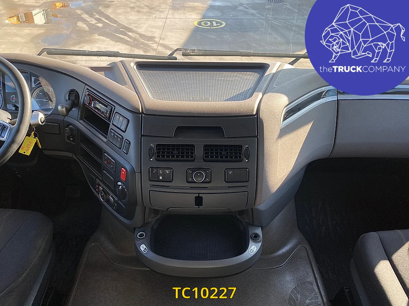 DAF XF 480 - Cabeza tractora: foto 3 DAF XF 480 - Cabeza tractora: foto 3