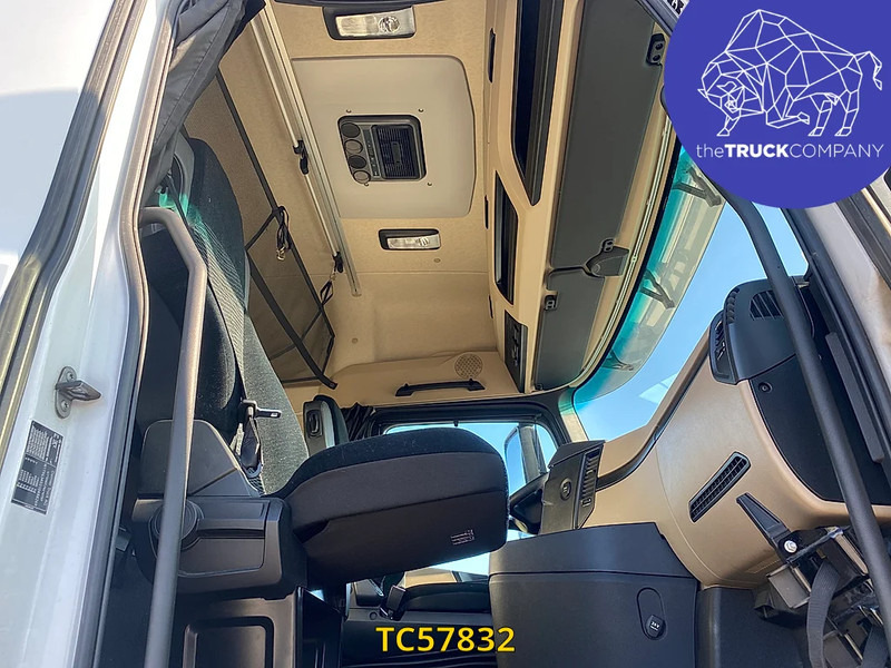 Mercedes-Benz Actros 1851 - Cabeza tractora: foto 4 Mercedes-Benz Actros 1851 - Cabeza tractora: foto 4