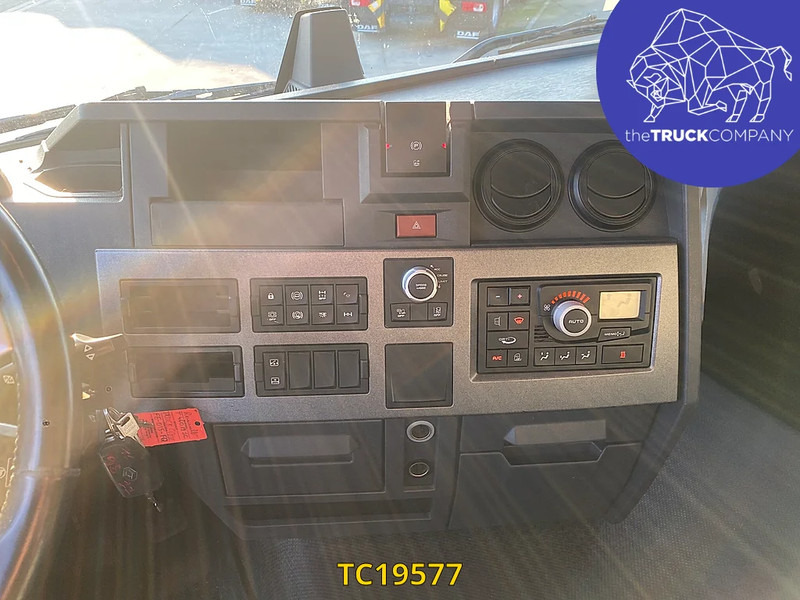 Renault T 460 - Cabeza tractora: foto 3 Renault T 460 - Cabeza tractora: foto 3
