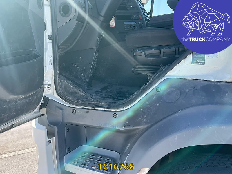 DAF CF Euro6 450 - Camión portacontenedore/ Intercambiable: foto 2 DAF CF Euro6 450 - Camión portacontenedore/ Intercambiable: foto 2