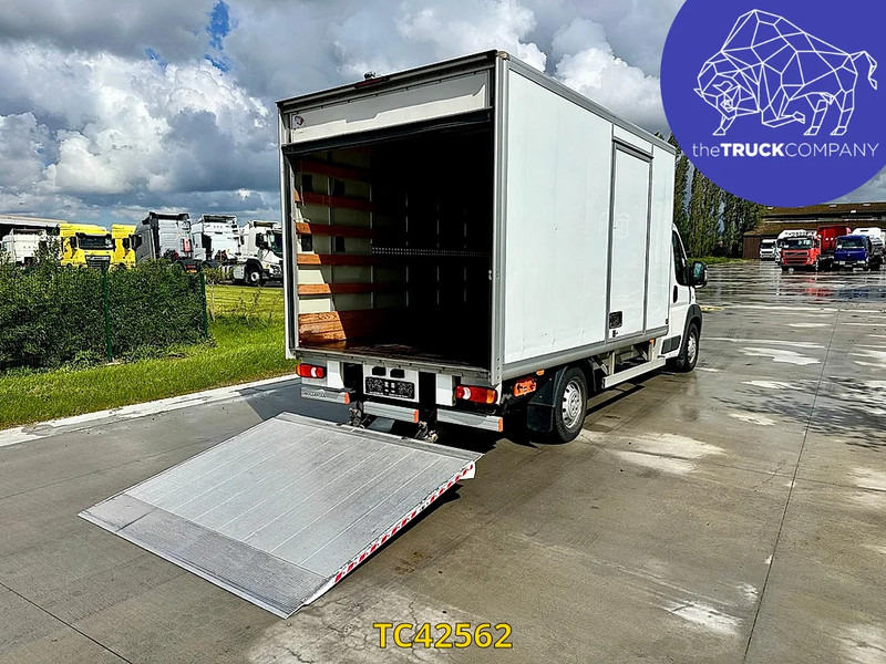 Fiat Ducato meubelbak + lift 3.0D automaat - Furgoneta caja cerrada: foto 3 Fiat Ducato meubelbak + lift 3.0D automaat - Furgoneta caja cerrada: foto 3