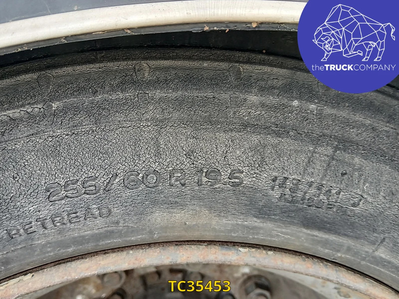 Remolque con toldo Fruehauf: foto 10