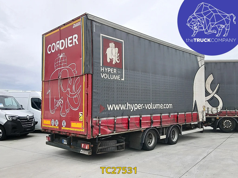 Remolque con toldo Fruehauf: foto 8 Remolque con toldo Fruehauf: foto 8