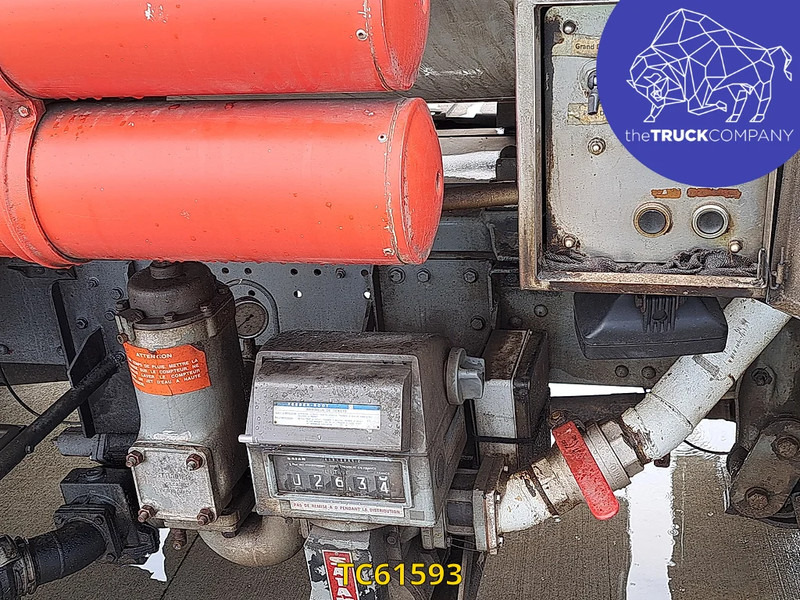 Camión cisterna Iveco EuroCargo 120 E15: foto 10