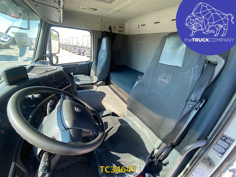 Volvo FM 330 - Camión frigorífico: foto 5 Volvo FM 330 - Camión frigorífico: foto 5