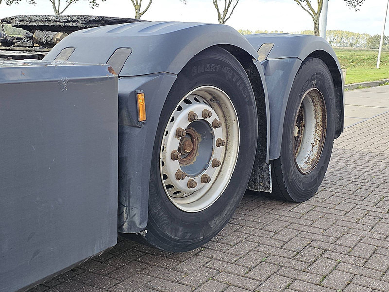 Cabeza tractora DAF XF 530 SPACECAB 6X2 FTG PTO: foto 15