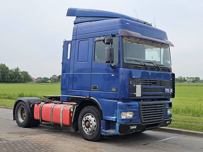 DAF XF 95.380 EURO 3 MANUAL - Cabeza tractora: foto 5 DAF XF 95.380 EURO 3 MANUAL - Cabeza tractora: foto 5