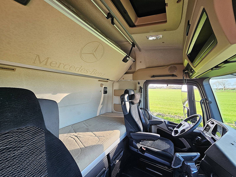 Cabeza tractora Mercedes-Benz ACTROS 1946 LS: foto 15