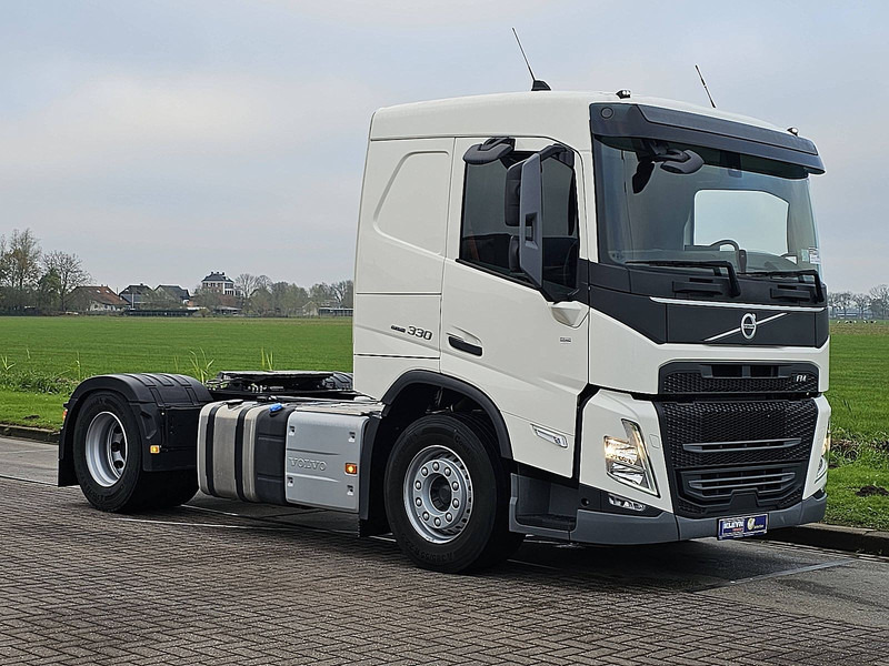 Volvo FM 330 3000 KM LIKE NEW!! - Cabeza tractora: foto 5 Volvo FM 330 3000 KM LIKE NEW!! - Cabeza tractora: foto 5
