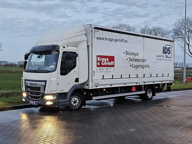 DAF LF 210 7.49T AIRCO LIFT - Camión lona: foto 2 DAF LF 210 7.49T AIRCO LIFT - Camión lona: foto 2