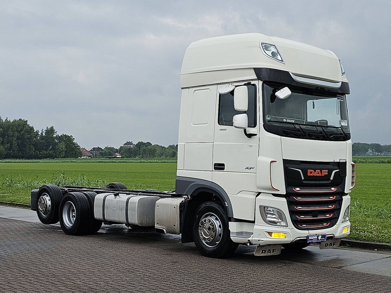 DAF XF 480 SSC 6X2 FAR INTARDER - Camión chasis: foto 5 DAF XF 480 SSC 6X2 FAR INTARDER - Camión chasis: foto 5