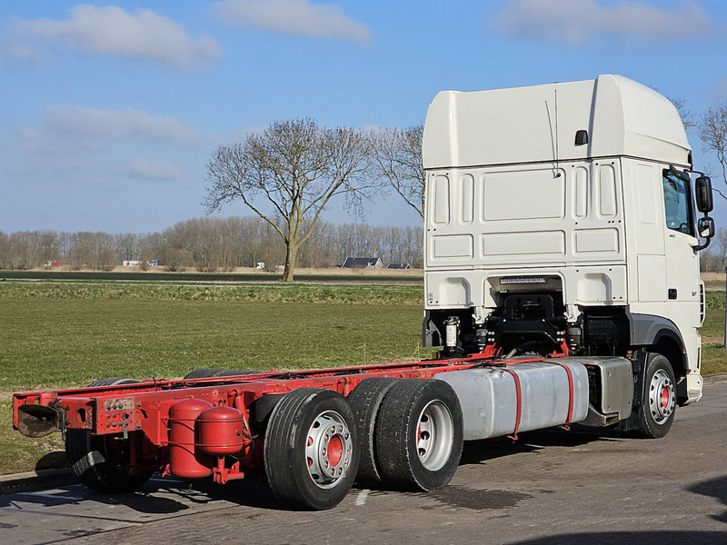 DAF XF 480 SSC 6X2 FAR INTARDER - Camión chasis: foto 3 DAF XF 480 SSC 6X2 FAR INTARDER - Camión chasis: foto 3