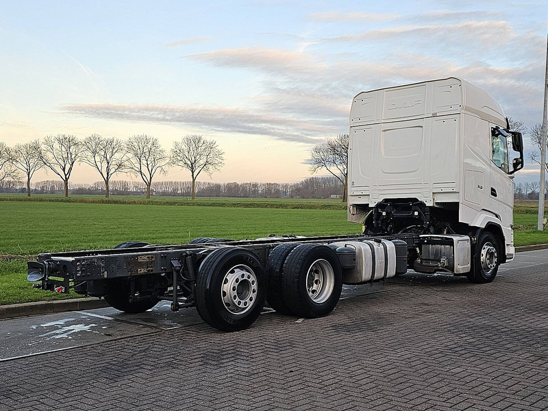 DAF XG 480 6X2 INTARDER WB 505 - Camión chasis: foto 3 DAF XG 480 6X2 INTARDER WB 505 - Camión chasis: foto 3