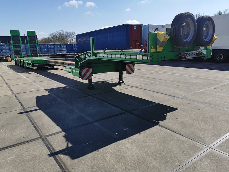 Faymonville 4 AXLE LOW BED EXTENDABLE RAMPS - Semirremolque góndola rebajadas: foto 3 Faymonville 4 AXLE LOW BED EXTENDABLE RAMPS - Semirremolque góndola rebajadas: foto 3
