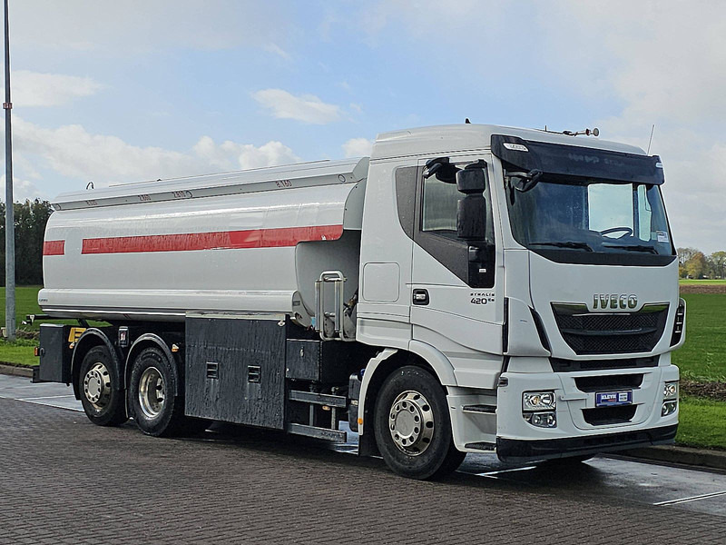 Iveco AD260S42 ESTERER 21850 ltr - Camión cisterna: foto 5 Iveco AD260S42 ESTERER 21850 ltr - Camión cisterna: foto 5