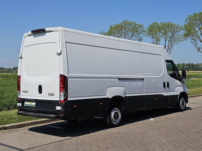 Iveco Daily 35S18 ac aut. 3.0ltr EURO6 - Furgón: foto 3 Iveco Daily 35S18 ac aut. 3.0ltr EURO6 - Furgón: foto 3